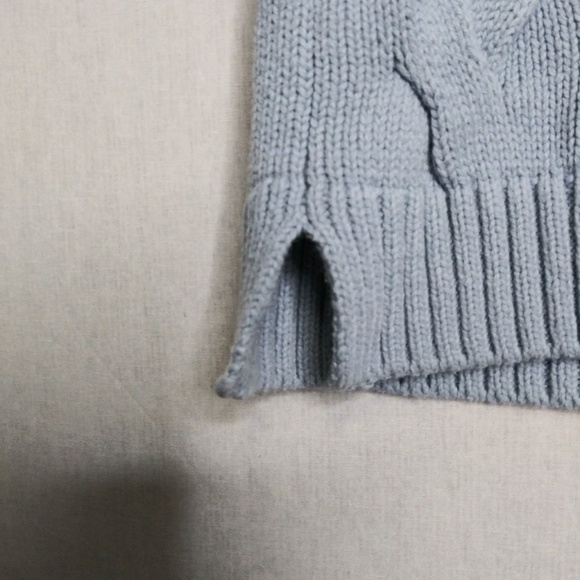 Calvin Klein Turtleneck Sweeter - Picture 3 of 5